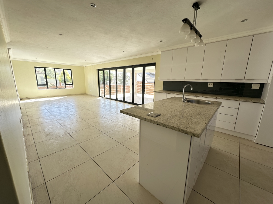 3 Bedroom Property for Sale in Olympus Gauteng