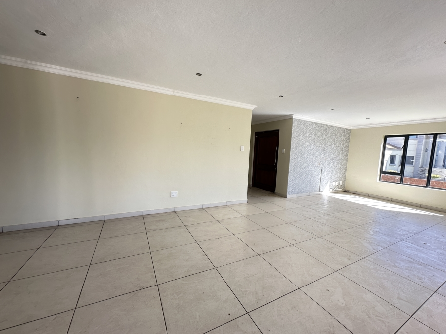 3 Bedroom Property for Sale in Olympus Gauteng