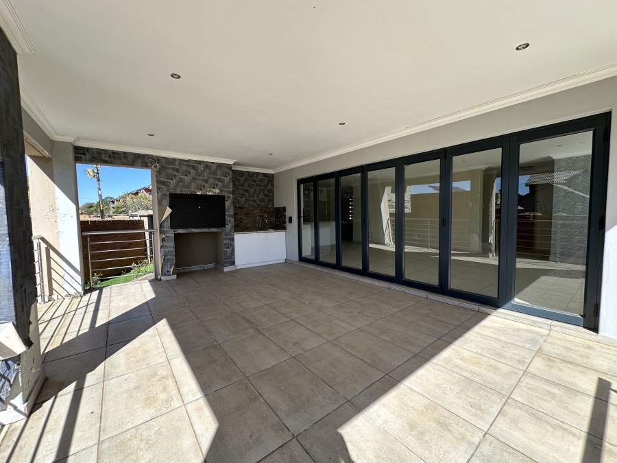 3 Bedroom Property for Sale in Olympus Gauteng