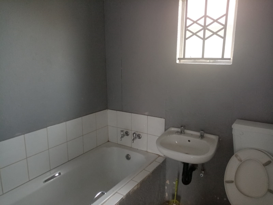 To Let 2 Bedroom Property for Rent in Windmill Park Gauteng