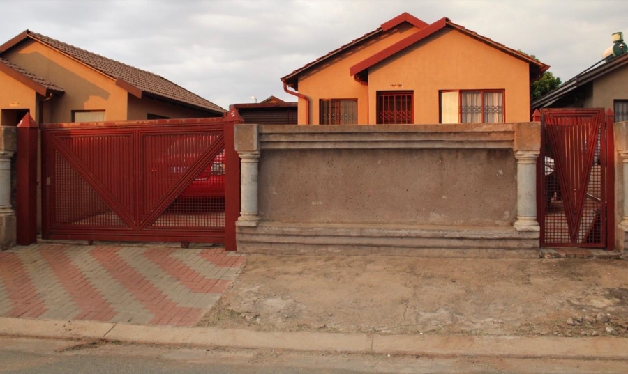 3 Bedroom Property for Sale in Soshanguve East Gauteng