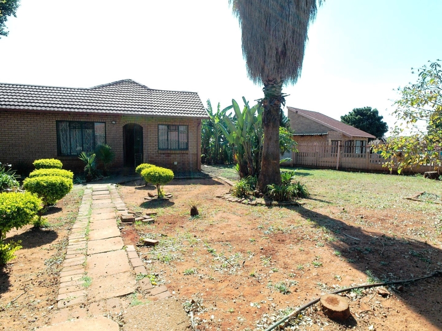 5 Bedroom Property for Sale in The Orchards Gauteng