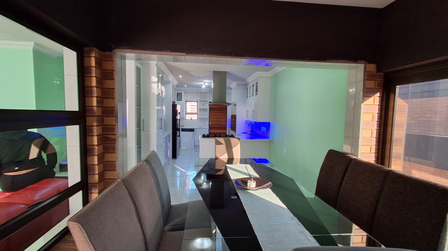 4 Bedroom Property for Sale in Norton Park Gauteng