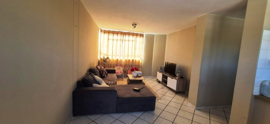 2 Bedroom Property for Sale in Akasia Gauteng