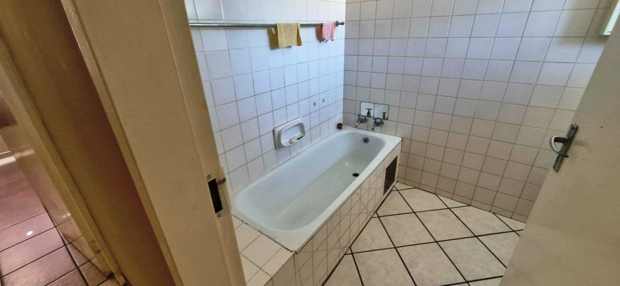 2 Bedroom Property for Sale in Akasia Gauteng