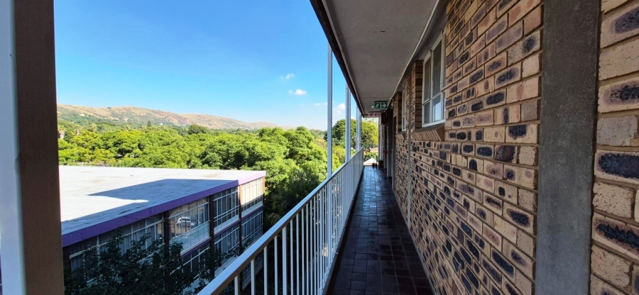 2 Bedroom Property for Sale in Akasia Gauteng