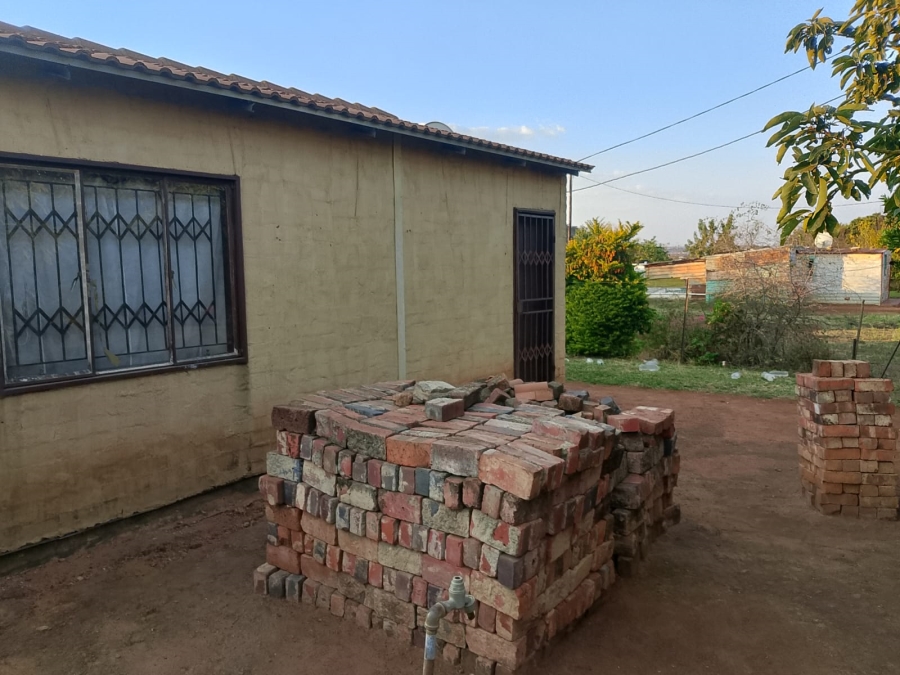 2 Bedroom Property for Sale in Soshanguve South Ext 10 Gauteng