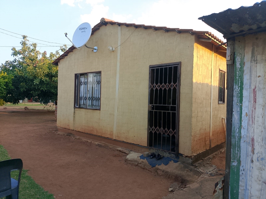 2 Bedroom Property for Sale in Soshanguve South Ext 10 Gauteng