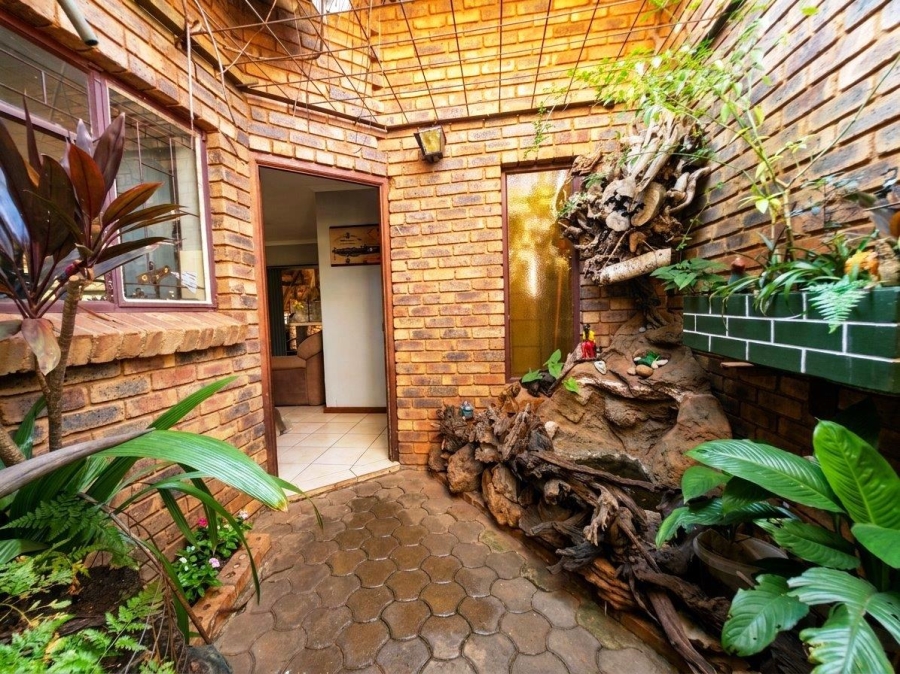 3 Bedroom Property for Sale in Doornpoort Gauteng