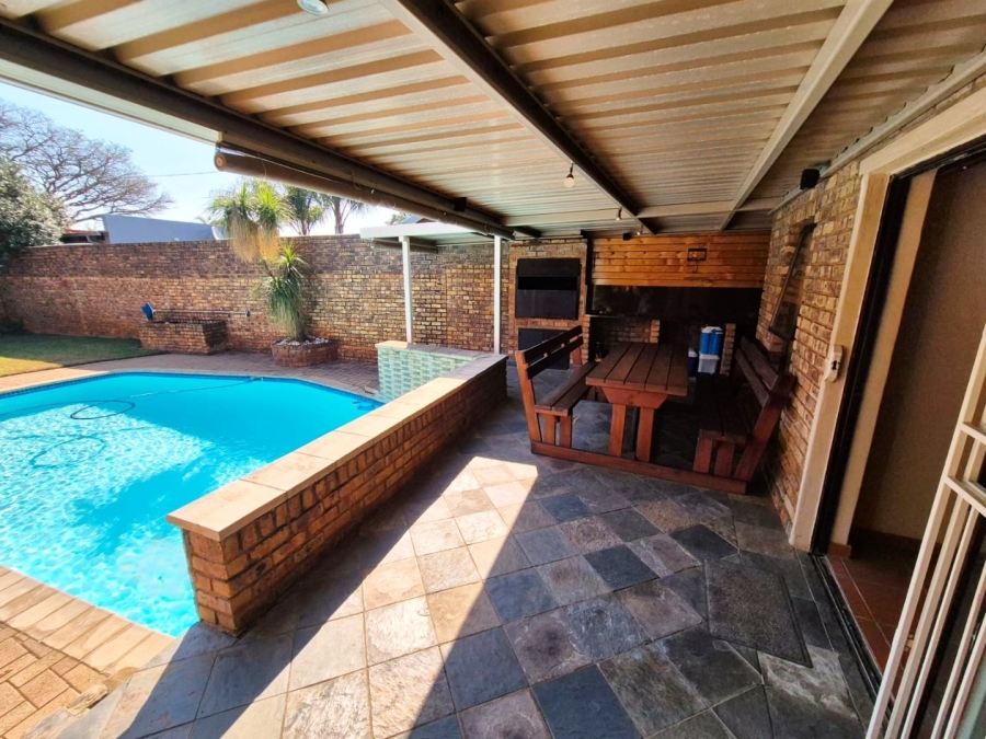 3 Bedroom Property for Sale in Doornpoort Gauteng