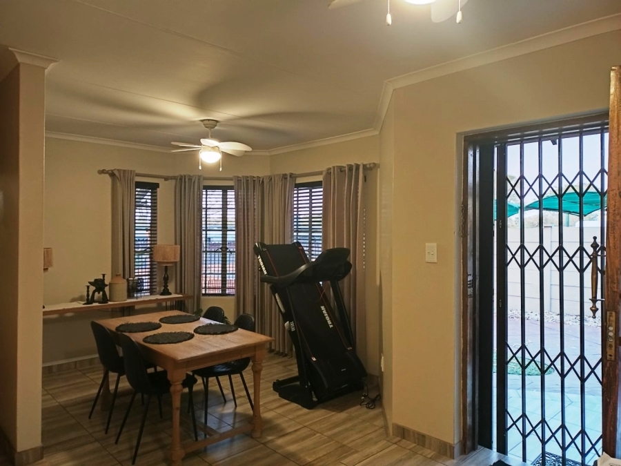 3 Bedroom Property for Sale in Dorandia Gauteng