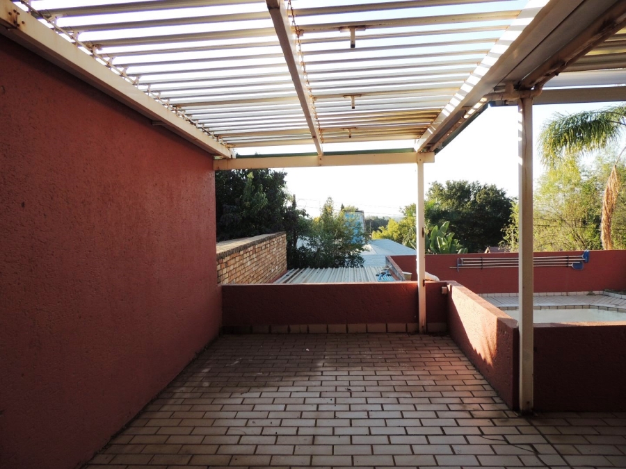 5 Bedroom Property for Sale in Amandasig Gauteng