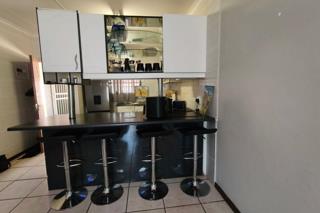 3 Bedroom Property for Sale in Die Hoewes Gauteng