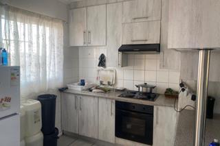 2 Bedroom Property for Sale in Die Hoewes Gauteng