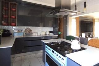 4 Bedroom Property for Sale in Halfway House Gauteng