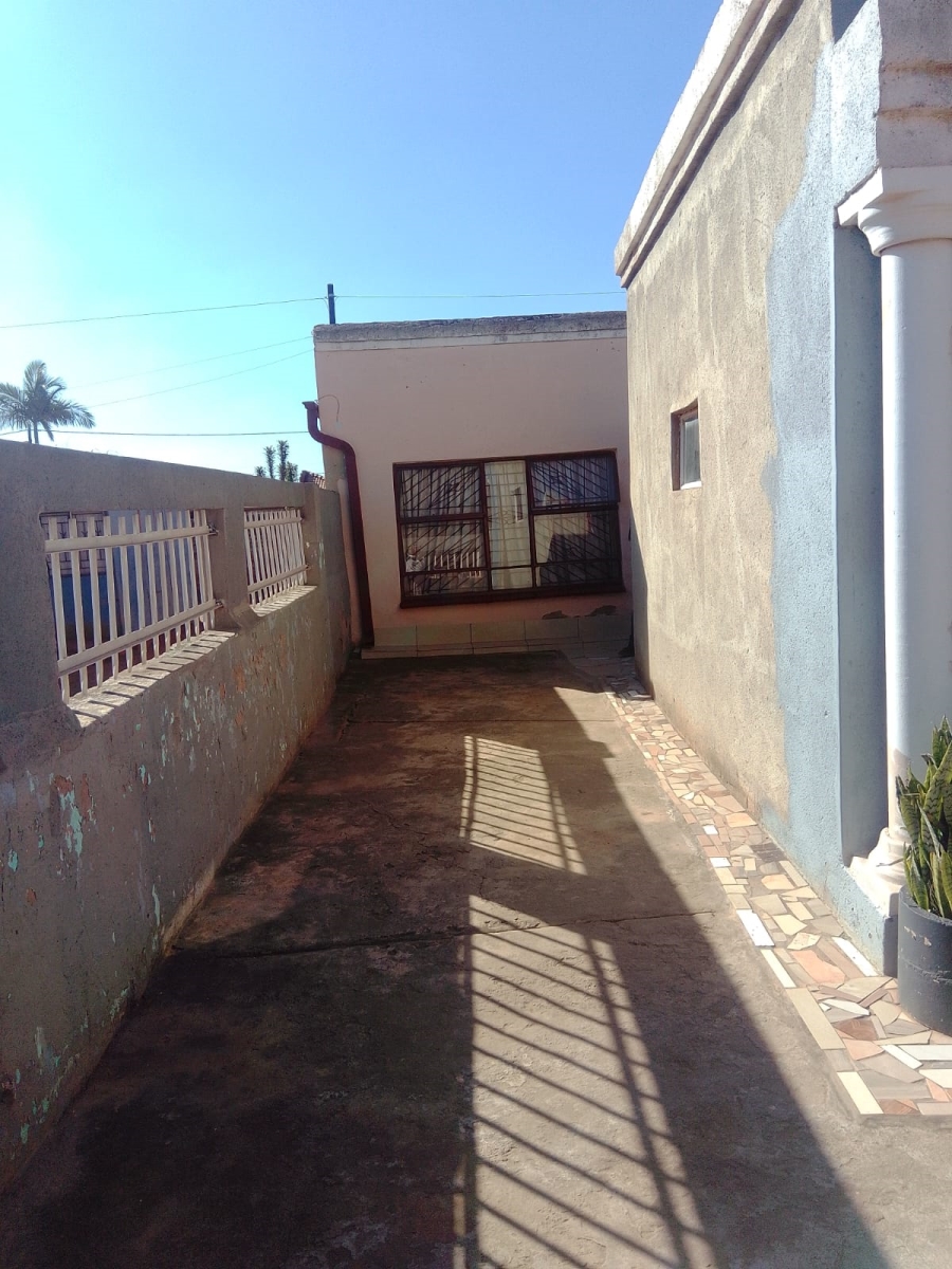 2 Bedroom Property for Sale in Soshanguve South Ext 4 Gauteng