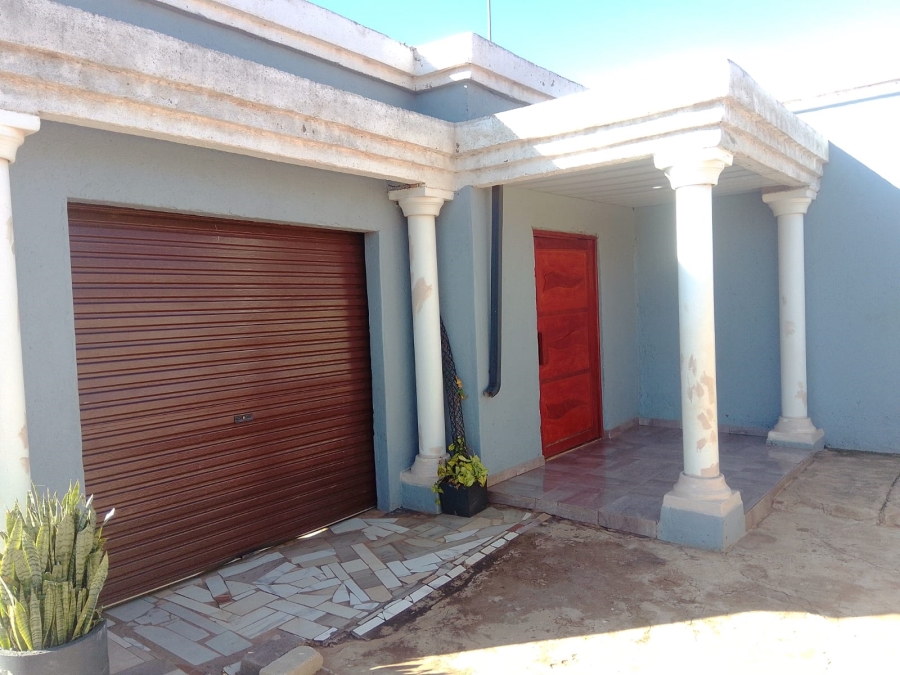 2 Bedroom Property for Sale in Soshanguve South Ext 4 Gauteng