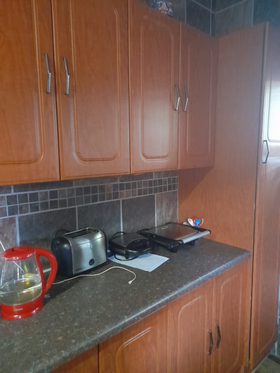 3 Bedroom Property for Sale in Selcourt Gauteng