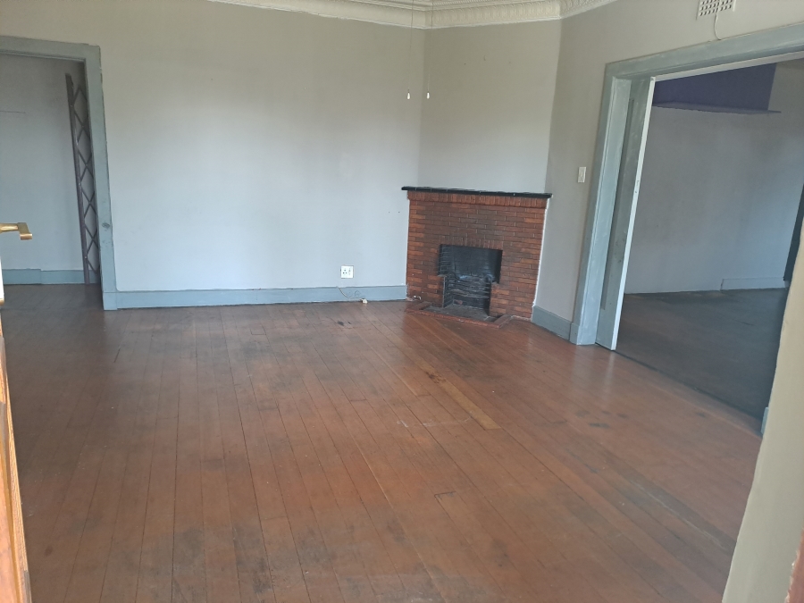 5 Bedroom Property for Sale in Geduld Gauteng