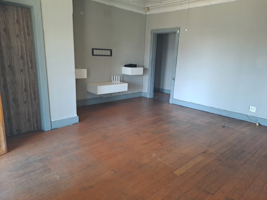 5 Bedroom Property for Sale in Geduld Gauteng