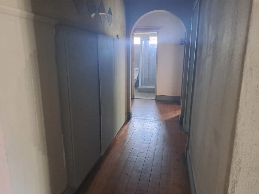 5 Bedroom Property for Sale in Geduld Gauteng