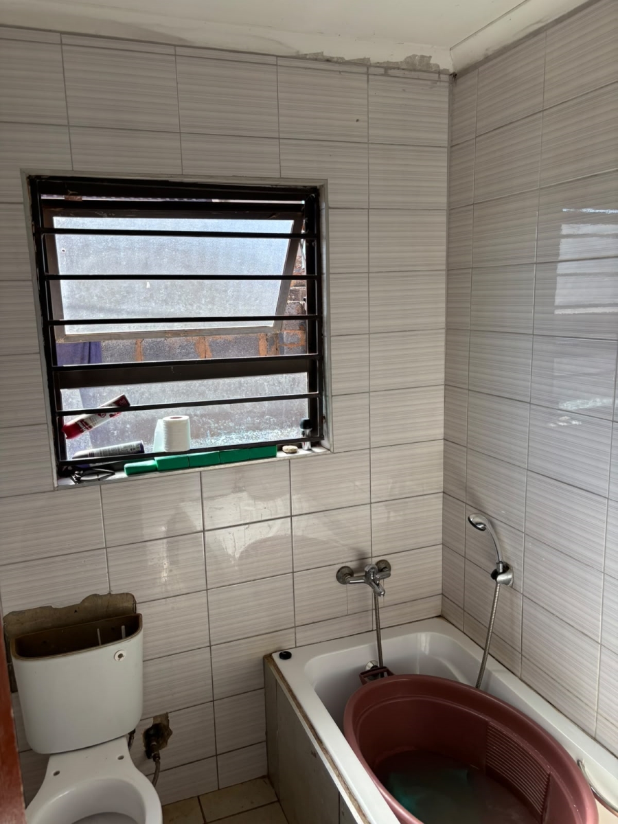 3 Bedroom Property for Sale in Tshepisong Gauteng
