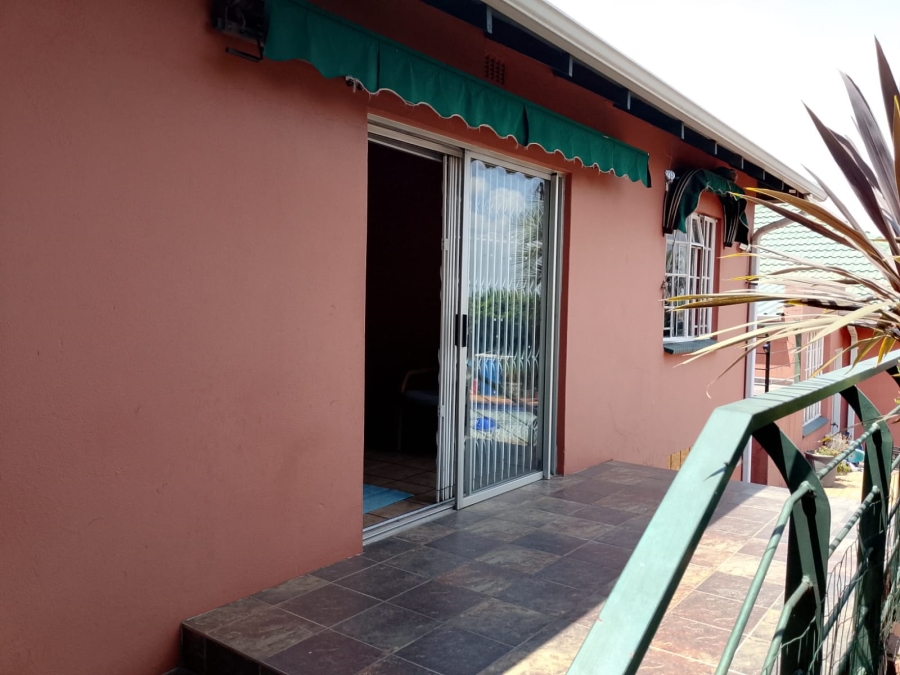 3 Bedroom Property for Sale in Sunnyridge Gauteng