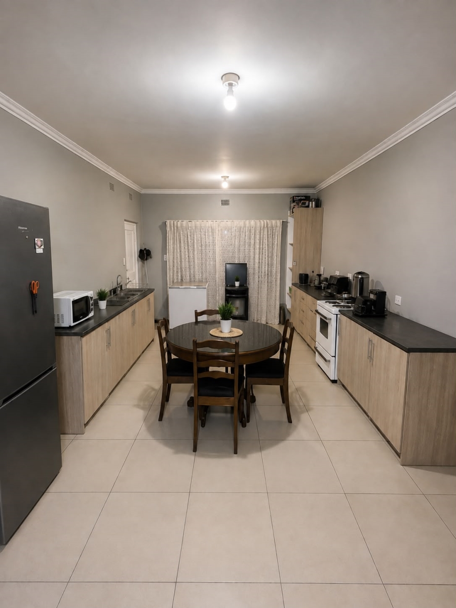 4 Bedroom Property for Sale in Crown Gardens Gauteng