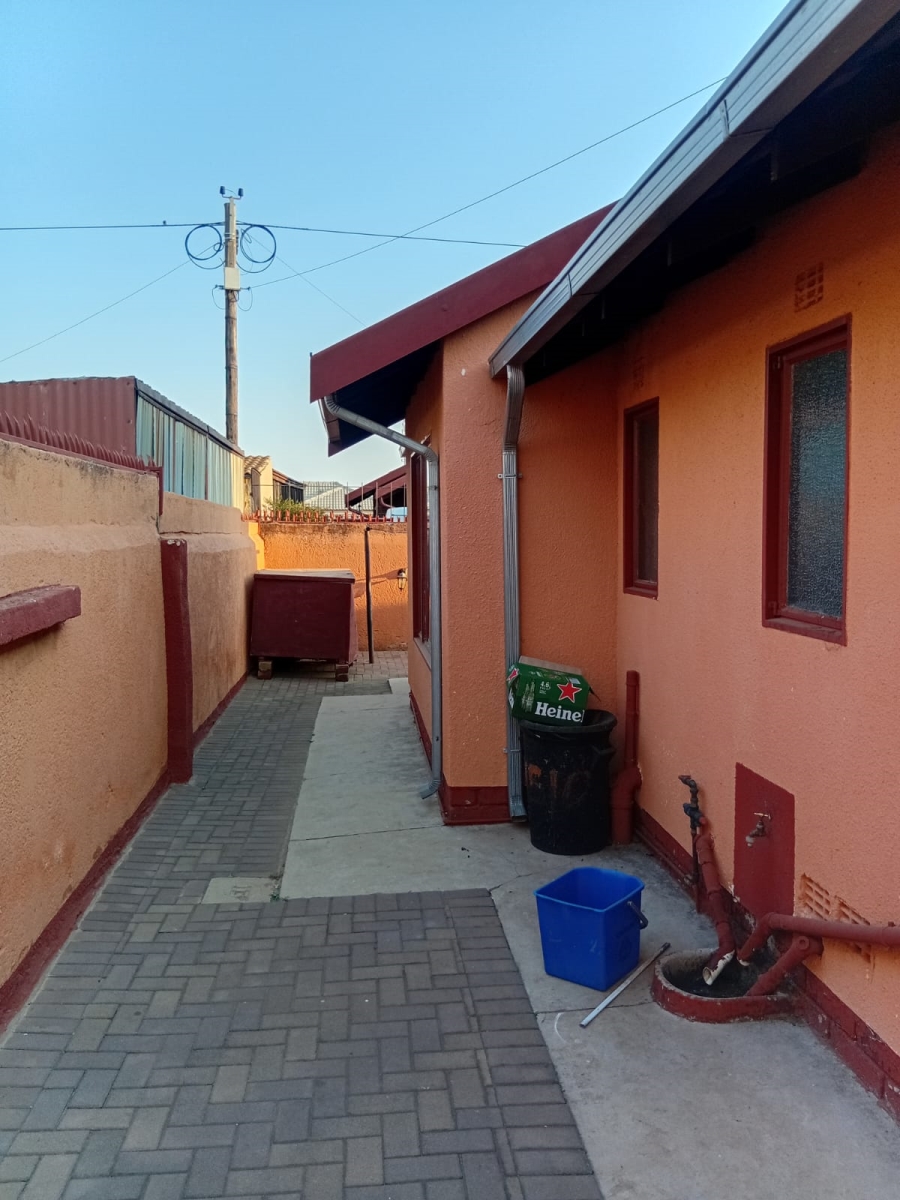 To Let 3 Bedroom Property for Rent in Mabopane Gauteng