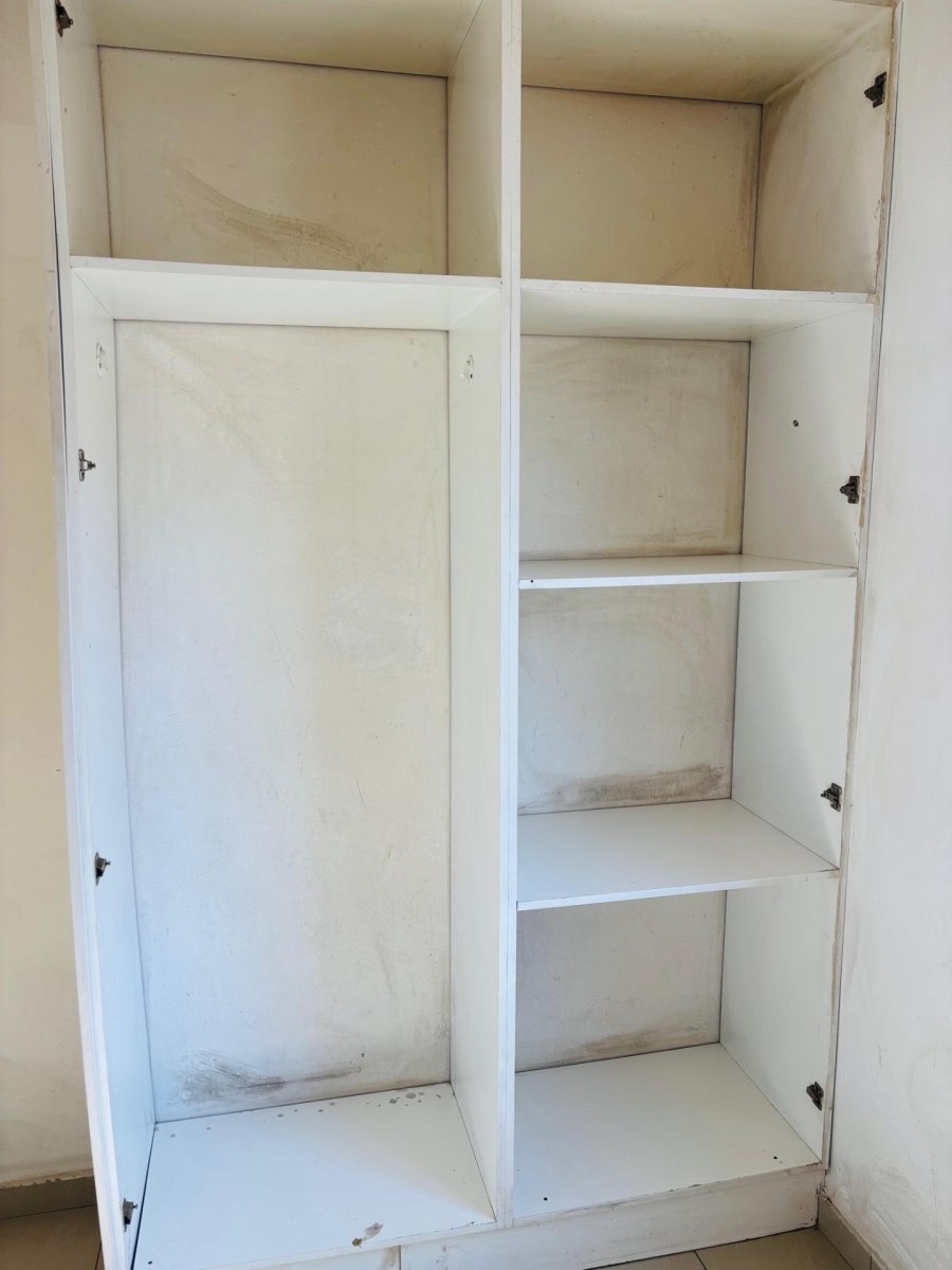 To Let 2 Bedroom Property for Rent in Fleurhof Gauteng