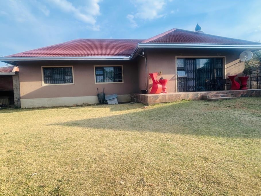 To Let 3 Bedroom Property for Rent in Creswell Park Gauteng