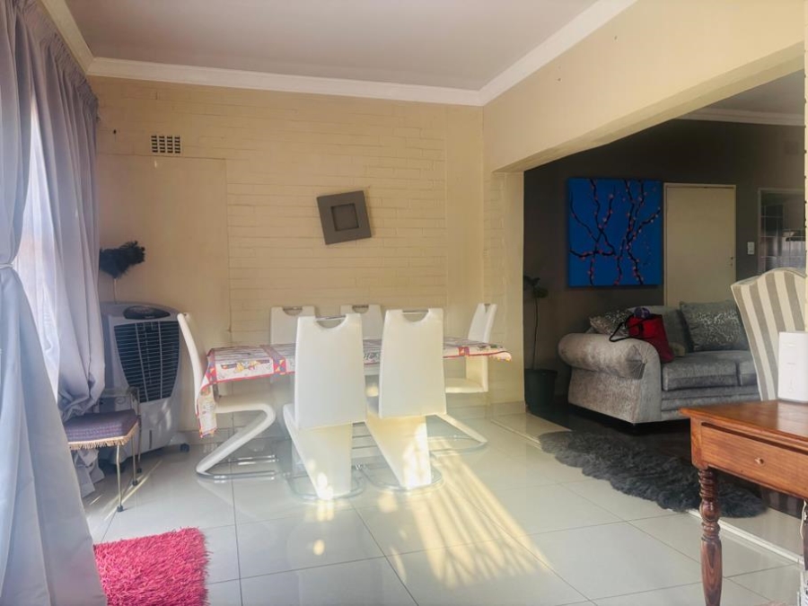 To Let 3 Bedroom Property for Rent in Creswell Park Gauteng