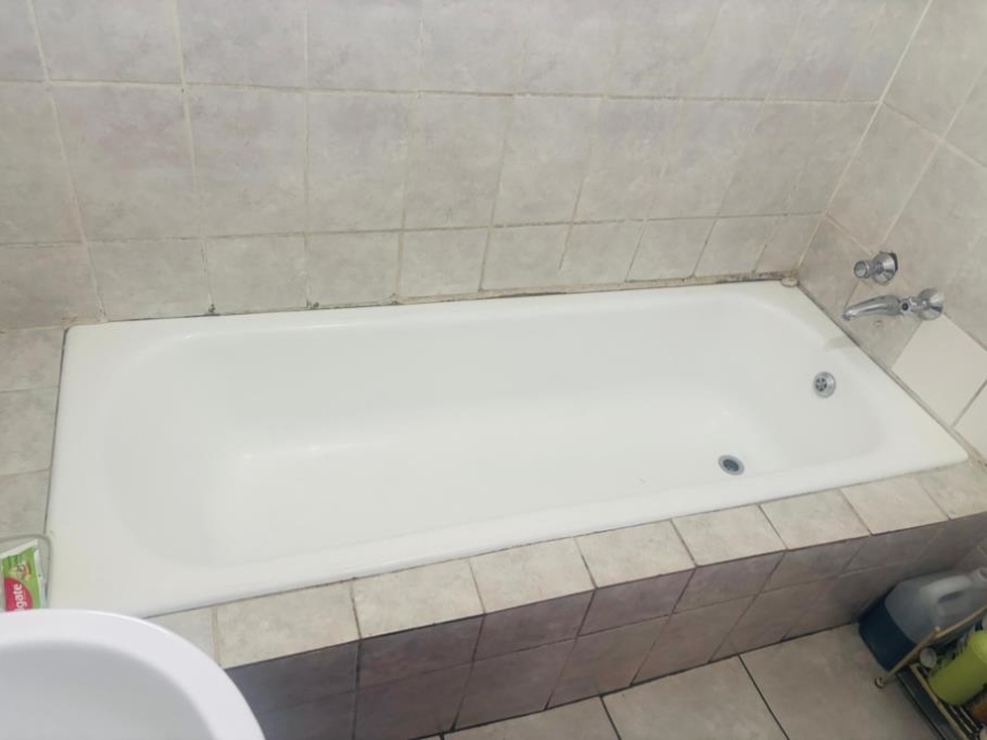 To Let 3 Bedroom Property for Rent in Creswell Park Gauteng