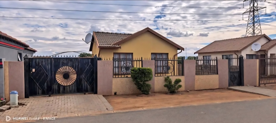 To Let 2 Bedroom Property for Rent in Soshanguve VV Gauteng