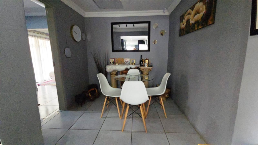 4 Bedroom Property for Sale in Chantelle Gauteng