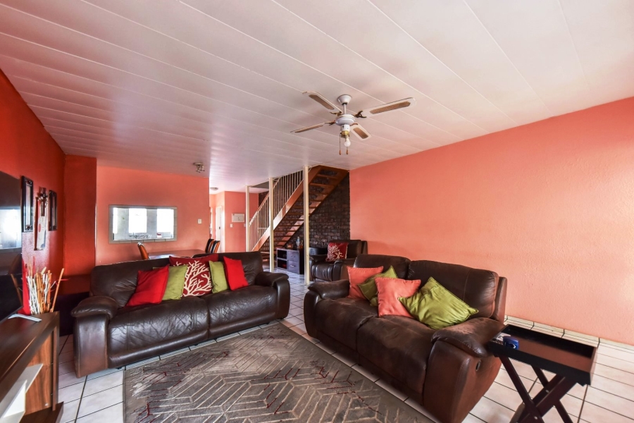3 Bedroom Property for Sale in Sinoville Gauteng