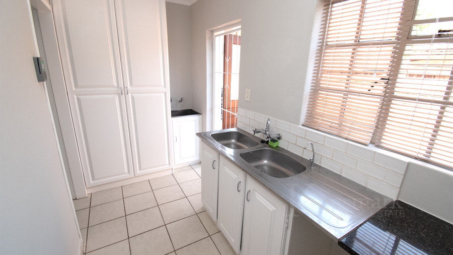 To Let 3 Bedroom Property for Rent in Wapadrand Gauteng