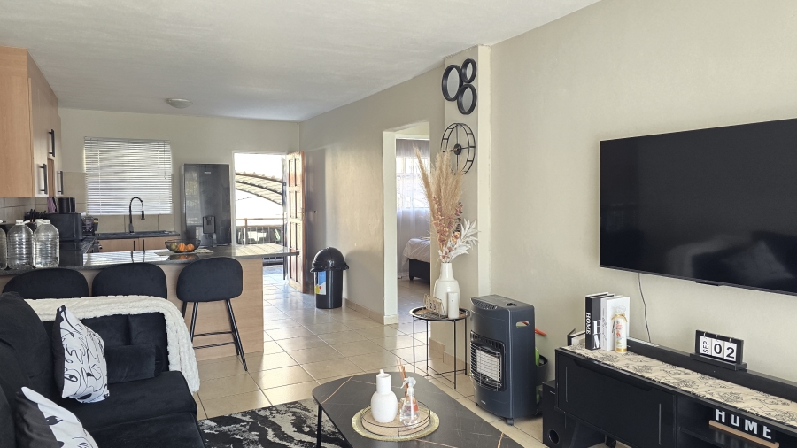 To Let 2 Bedroom Property for Rent in Annlin-wes Gauteng