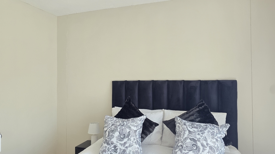 To Let 2 Bedroom Property for Rent in Annlin-wes Gauteng