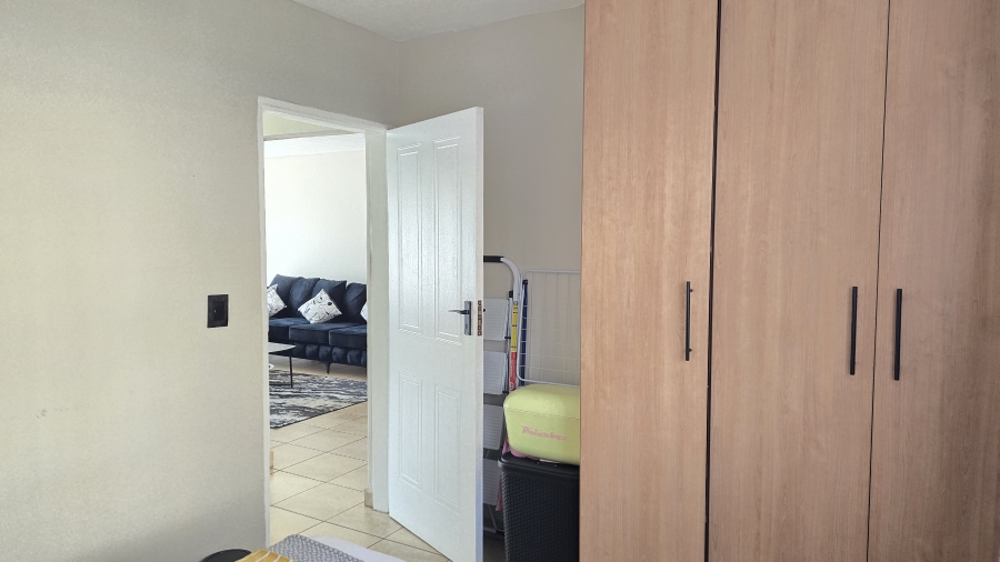 To Let 2 Bedroom Property for Rent in Annlin-wes Gauteng