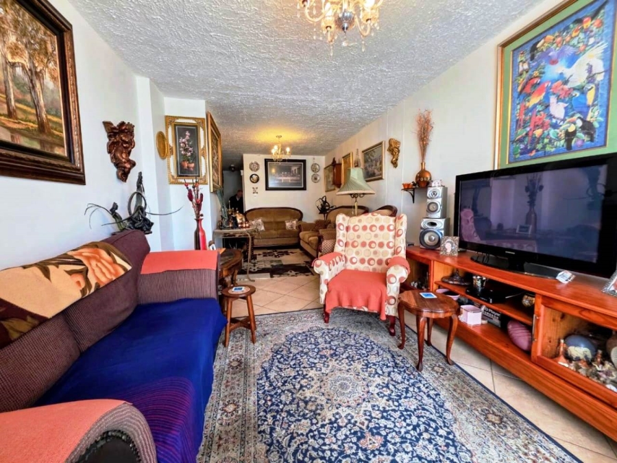 2 Bedroom Property for Sale in Sinoville Gauteng