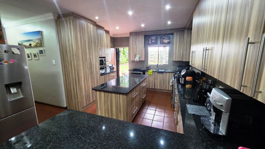 4 Bedroom Property for Sale in Doornpoort Gauteng
