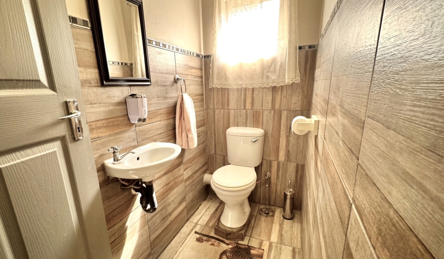 3 Bedroom Property for Sale in Elarduspark Ext 3 Gauteng