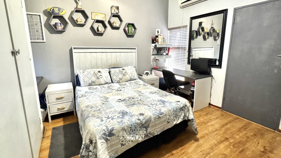 3 Bedroom Property for Sale in Elarduspark Ext 3 Gauteng