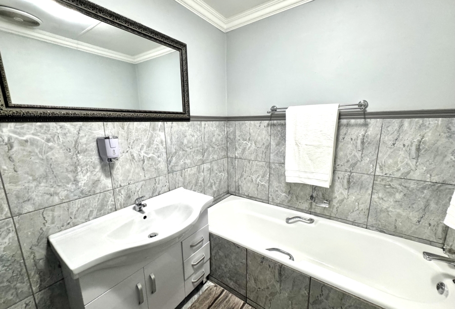 3 Bedroom Property for Sale in Elarduspark Ext 3 Gauteng