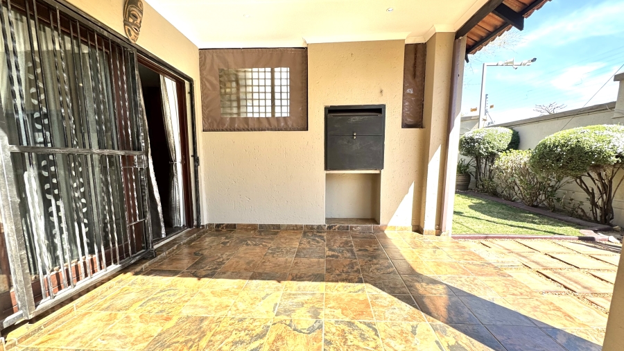 3 Bedroom Property for Sale in Moreleta Park Gauteng