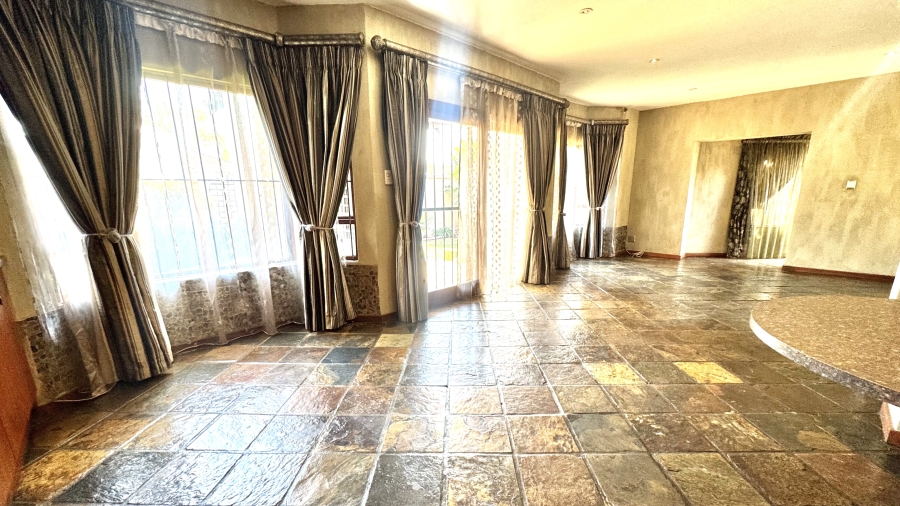 3 Bedroom Property for Sale in Moreleta Park Gauteng