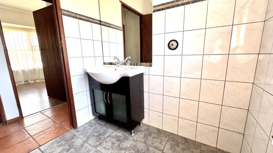 3 Bedroom Property for Sale in Moreleta Park Gauteng