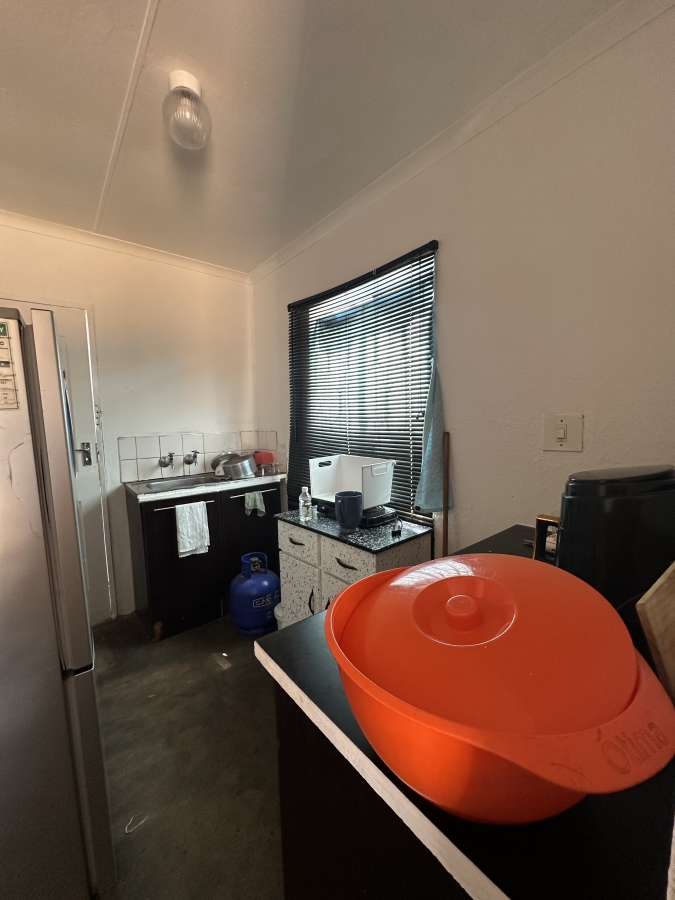 2 Bedroom Property for Sale in Soshanguve FF Gauteng
