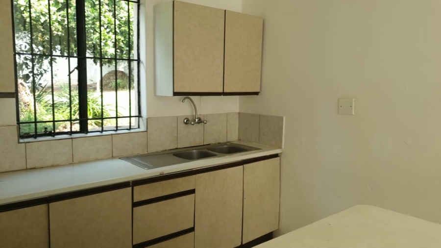 To Let 1 Bedroom Property for Rent in Kensington Gauteng
